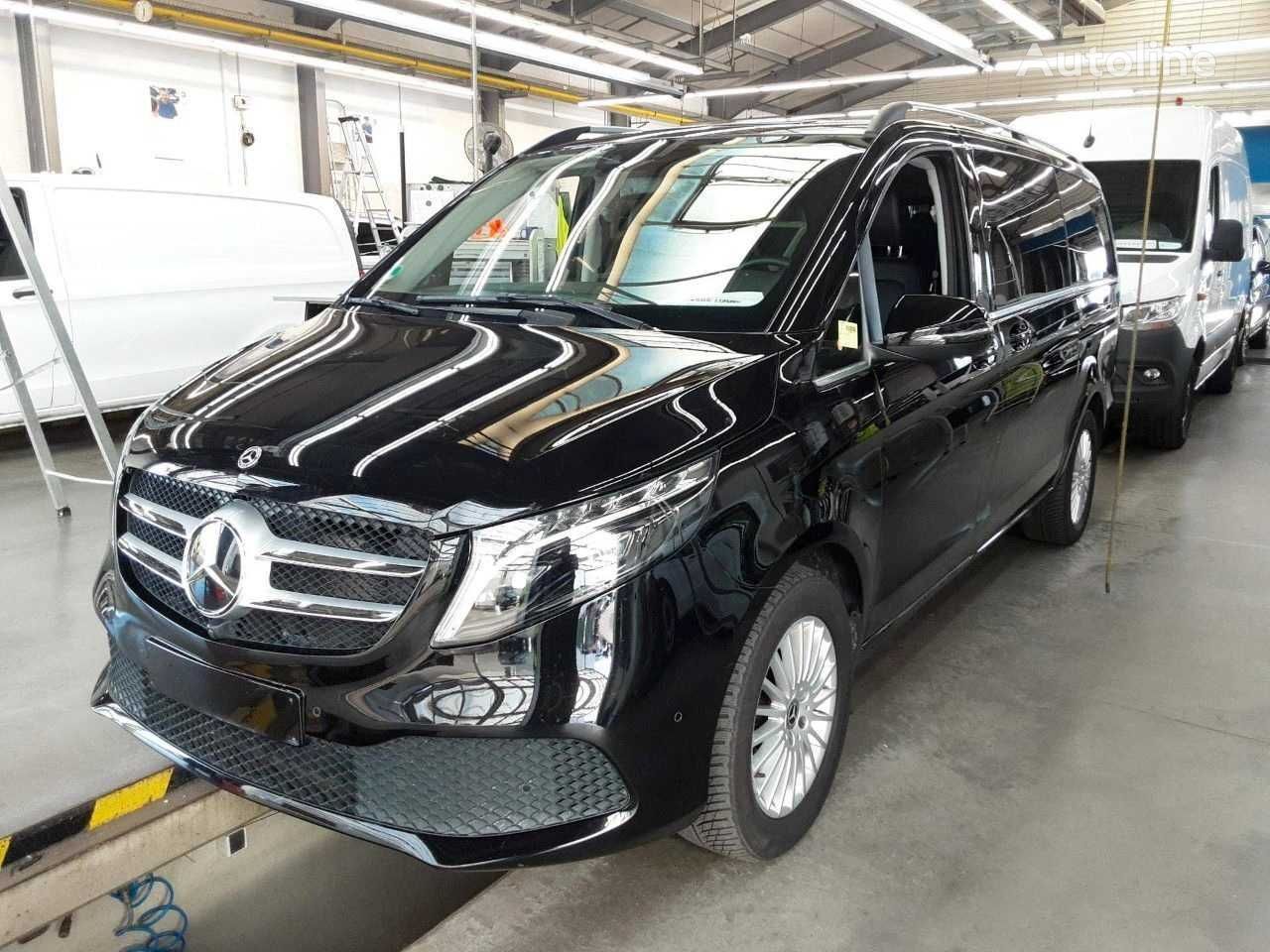 autoutilitară mixta Mercedes-Benz d 4MATIC AVA AHK2,5 DISTRONIC 7Sitze