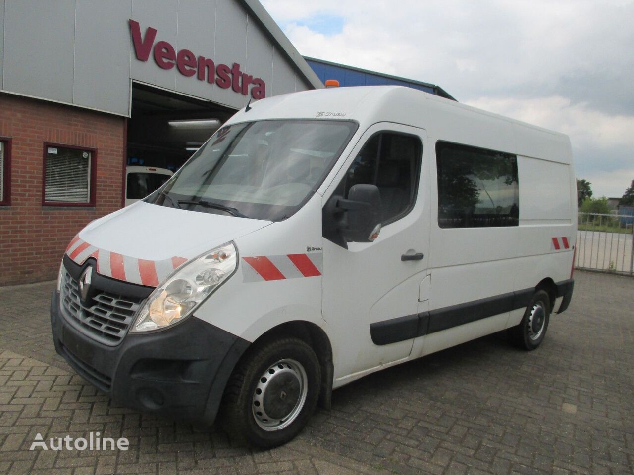 الميكروباصات لنقل الركاب والحمولات Renault Master 2.3DCI 7-Sitzer LKW Klima Netto €6950,=