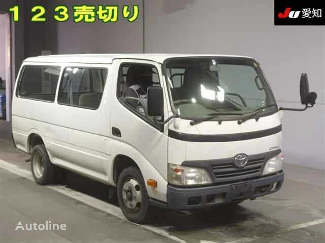 Toyota DYNA kombi minibus