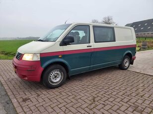 Volkswagen Transporter kombi van