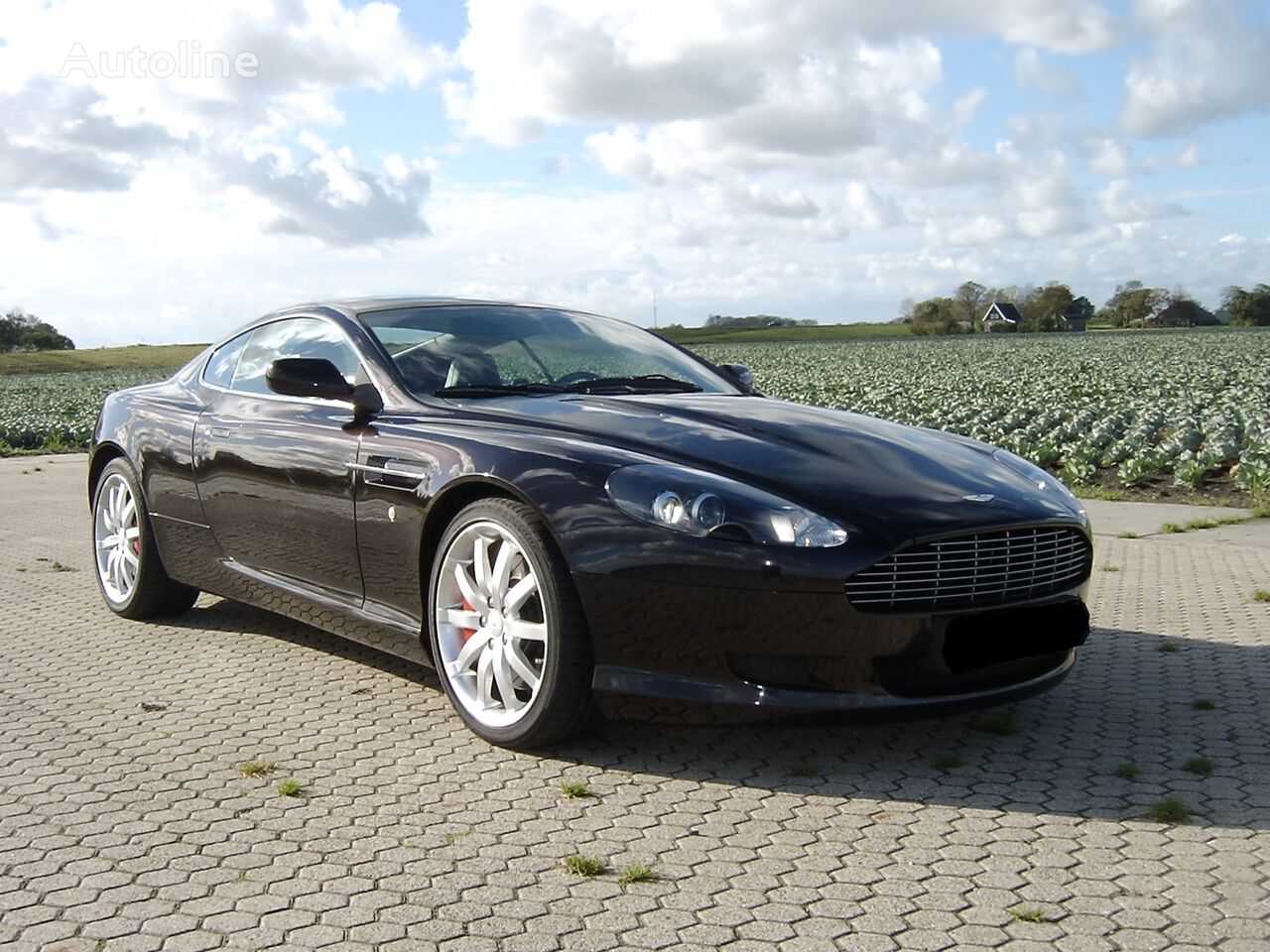 Aston Martin DB9 coupe