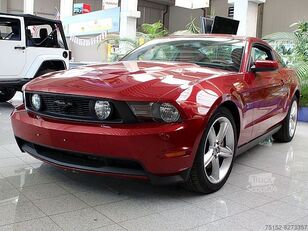 купе Ford Mustang GT V8