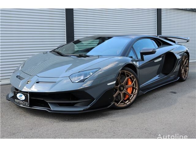 kupė Lamborghini AVENTADOR