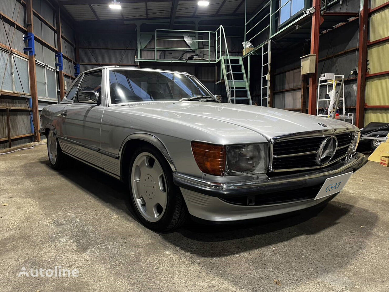 купе Mercedes-Benz 560SL