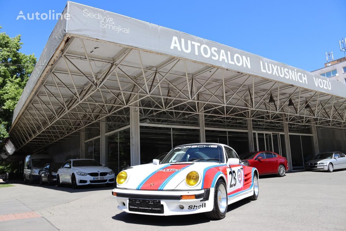 Porsche 911 coupe