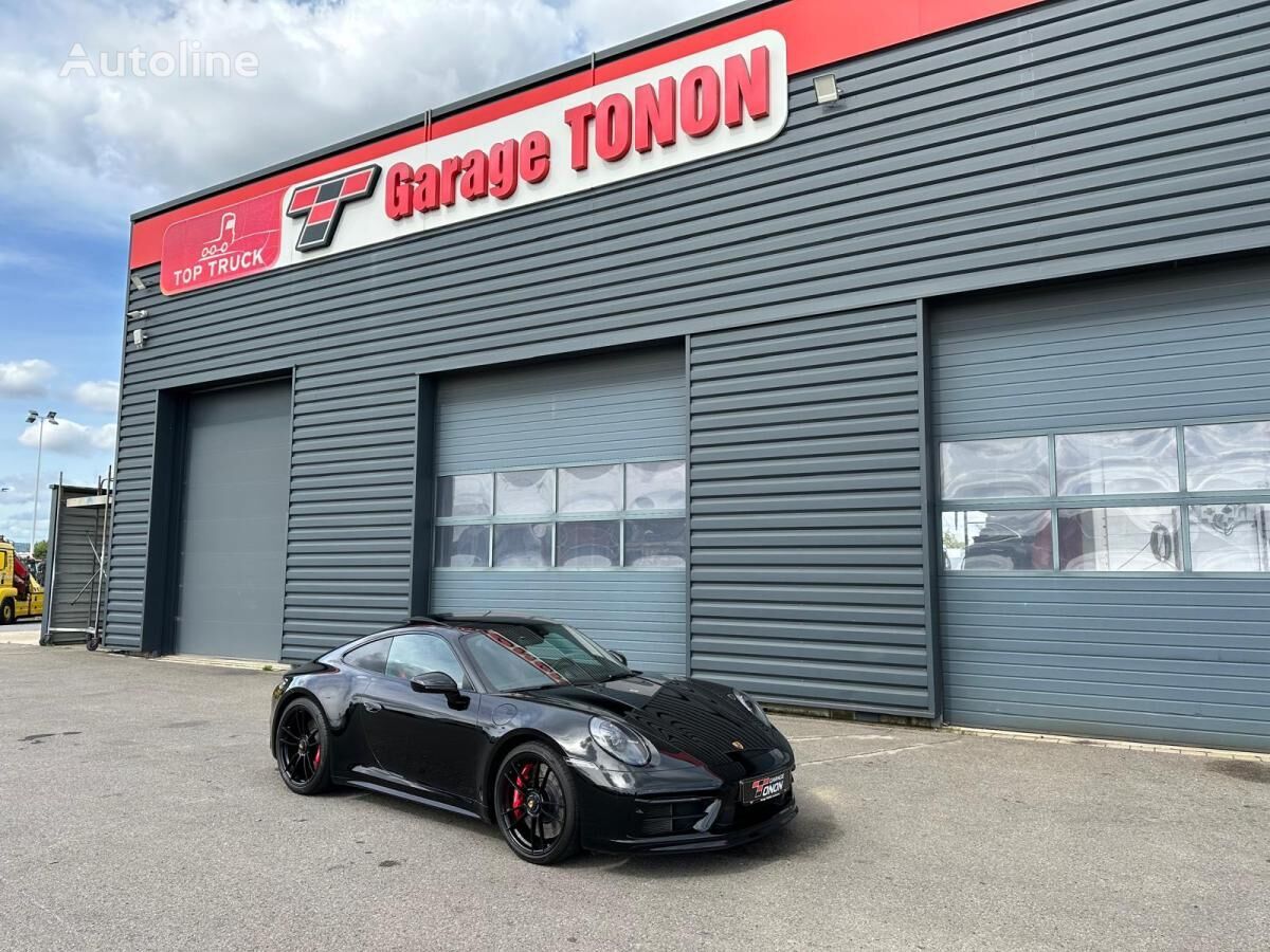 Porsche 911 992 CARRERA 4 GTS coupe