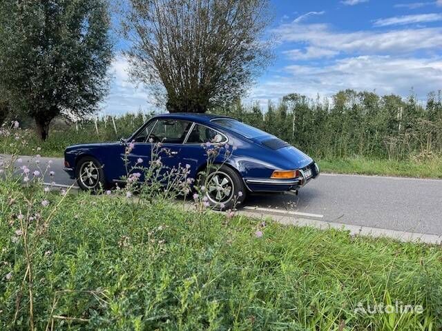 Porsche 911T with Oelklappe collectors item kupe