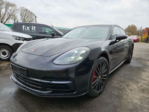 купе Porsche Panamera 3.0 V6