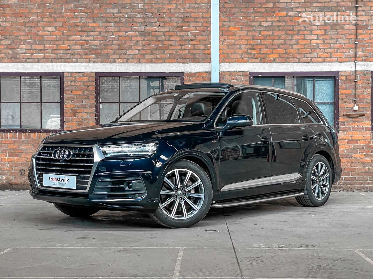 кроссовер Audi Q7