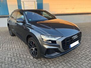 Audi Q8 krosover