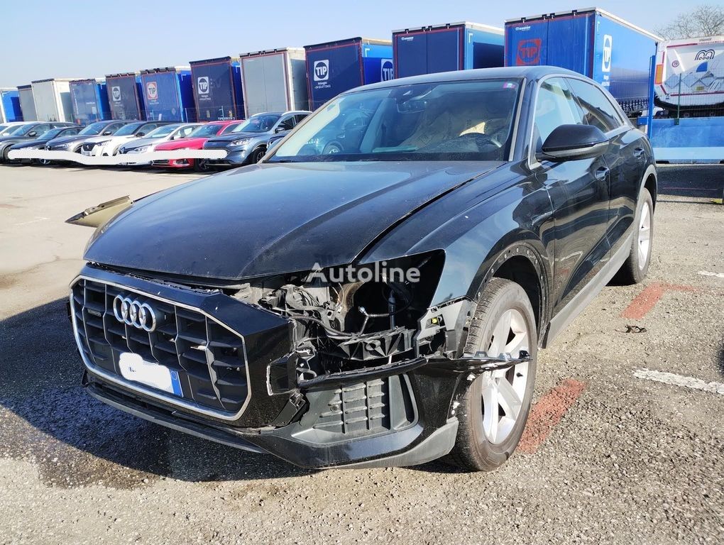 سيارة كروس أوفر Audi Q8 5.0 TDI QUATTRO