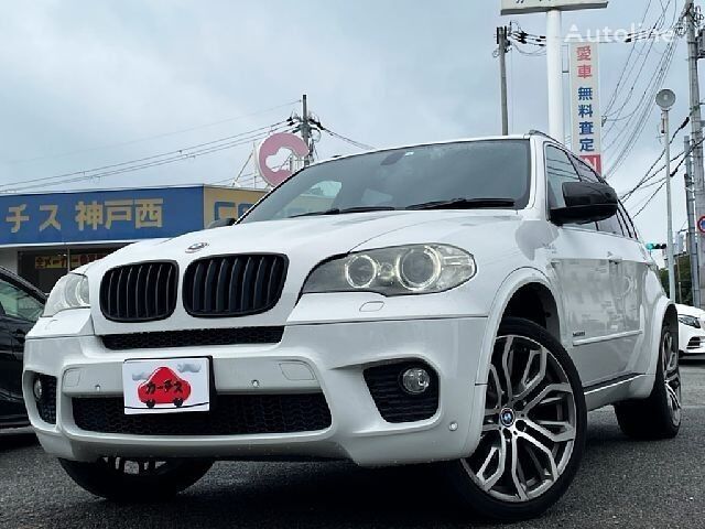 кроссовер BMW X5