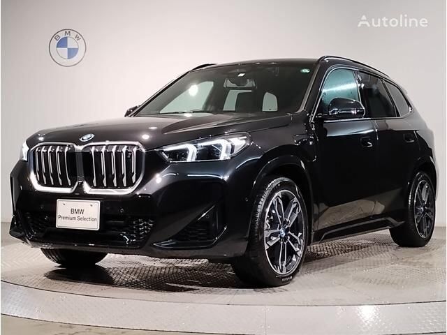 BMW iX1 crossover