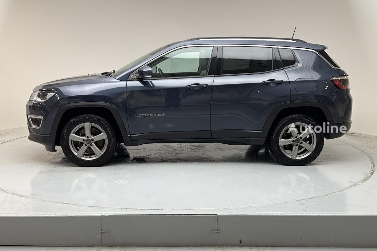 кроссовер Jeep Compass