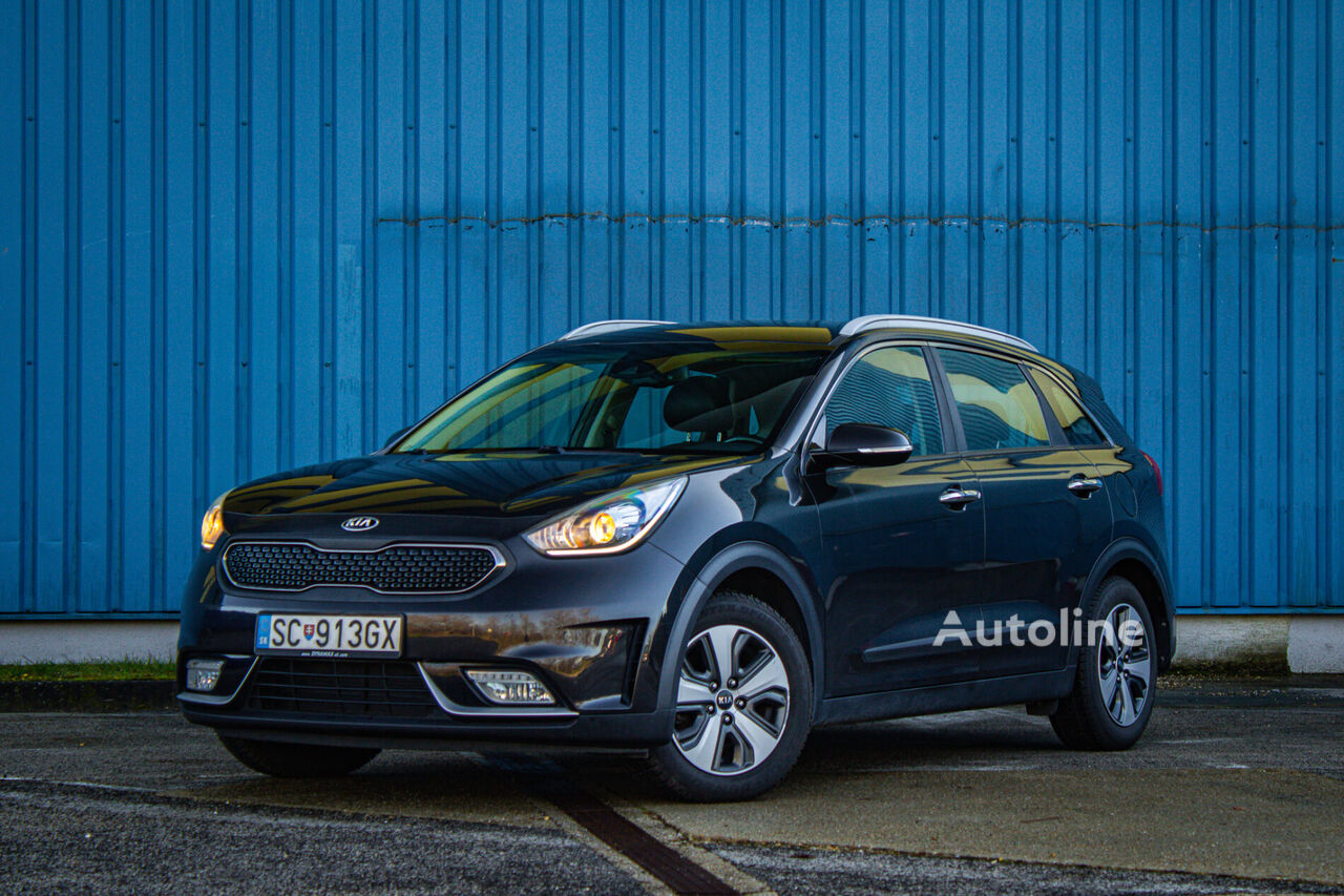 KIA Niro Hybrid 1.6 GDi Gold AT crossover