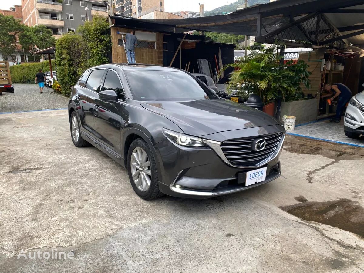 Mazda CX-9 crossover