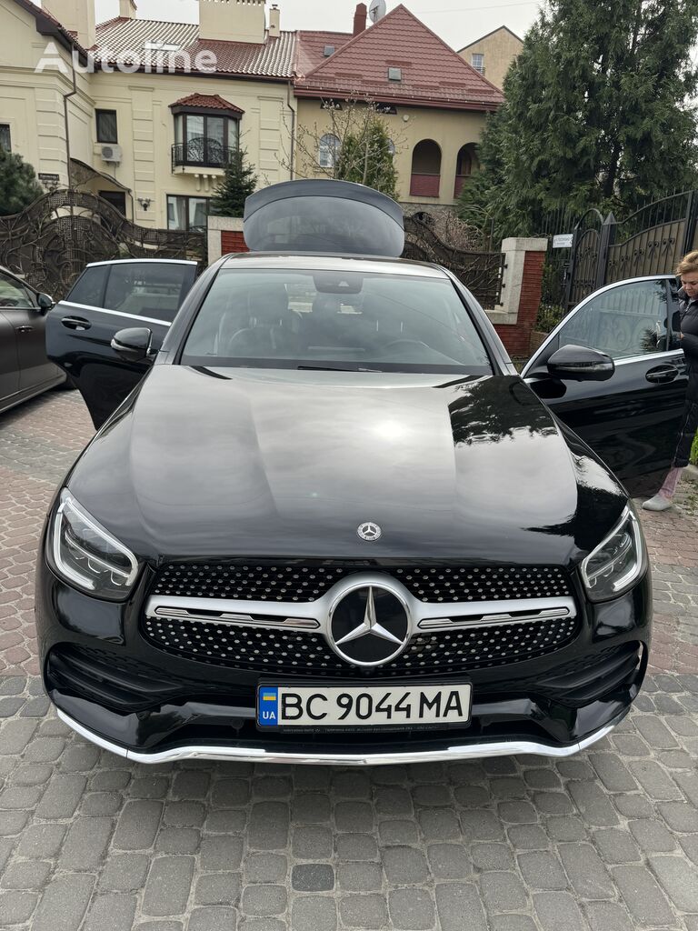 سيارة كروس أوفر Mercedes-Benz GLC 220D Cupe