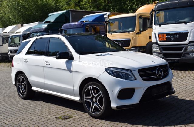 크로스오버 Mercedes-Benz GLE 350 d 4Matic AMG-Line/HarmanKardon,Pano,360°