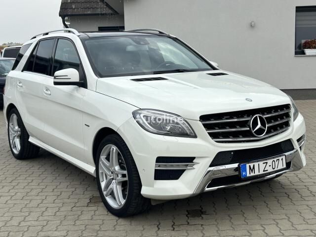 Mercedes-Benz ML 350 BlueTEC / Megkímélt / Android crossover