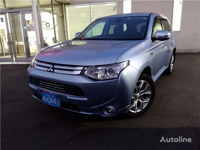 Mitsubishi OUTLANDER crossover