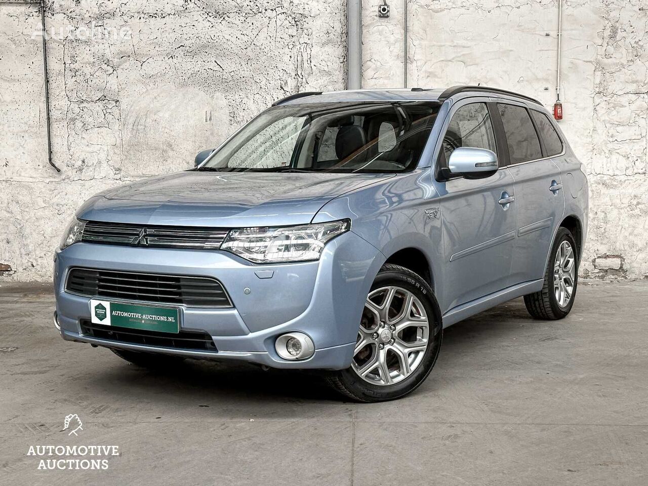 Mitsubishi Outlander crossover