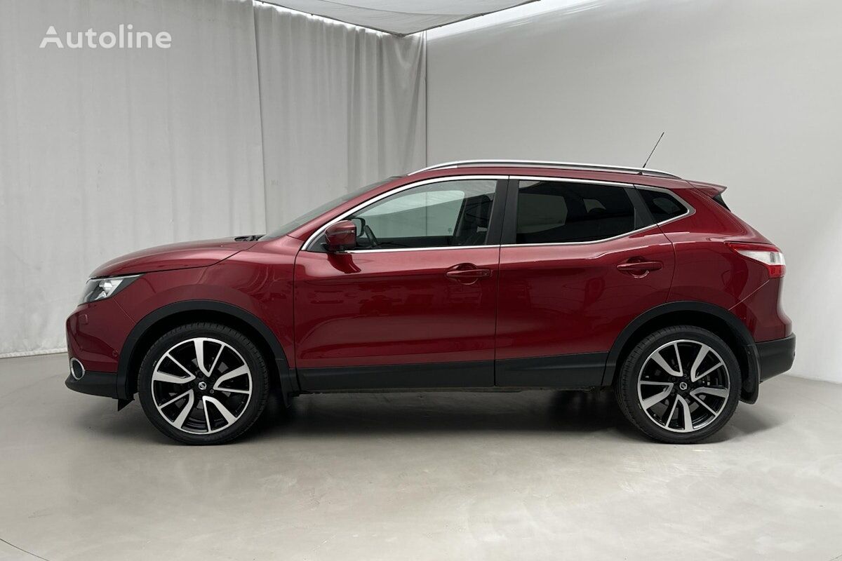 سيارة كروس أوفر Nissan Qashqai