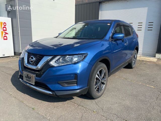 Nissan X-TRAIL crossover