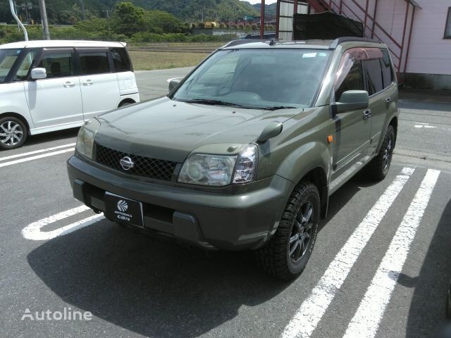 crossover Nissan X-TRAIL