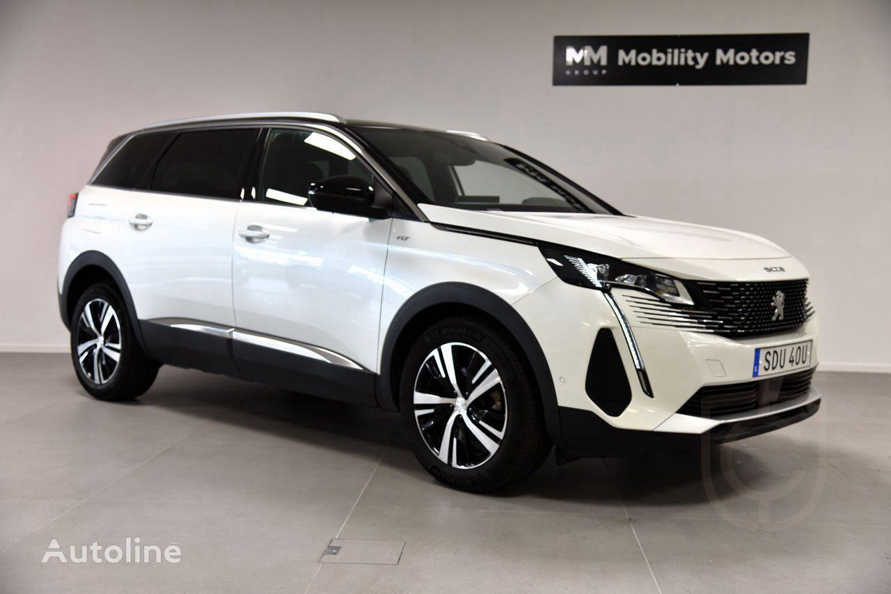 crossover Peugeot 5008