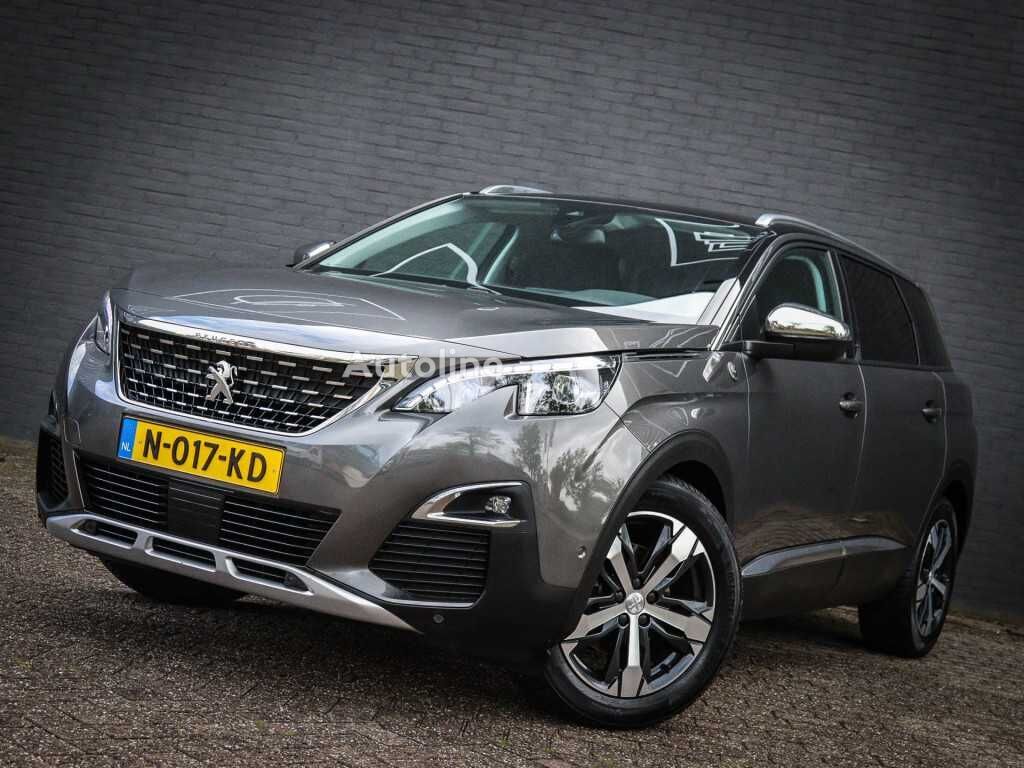 crossover Peugeot 5008