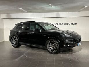 кроссовер Porsche Cayenne