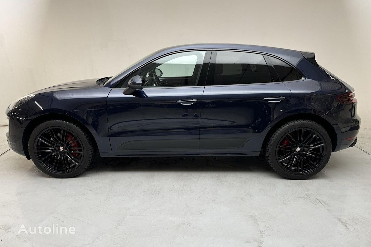 سيارة كروس أوفر Porsche Macan