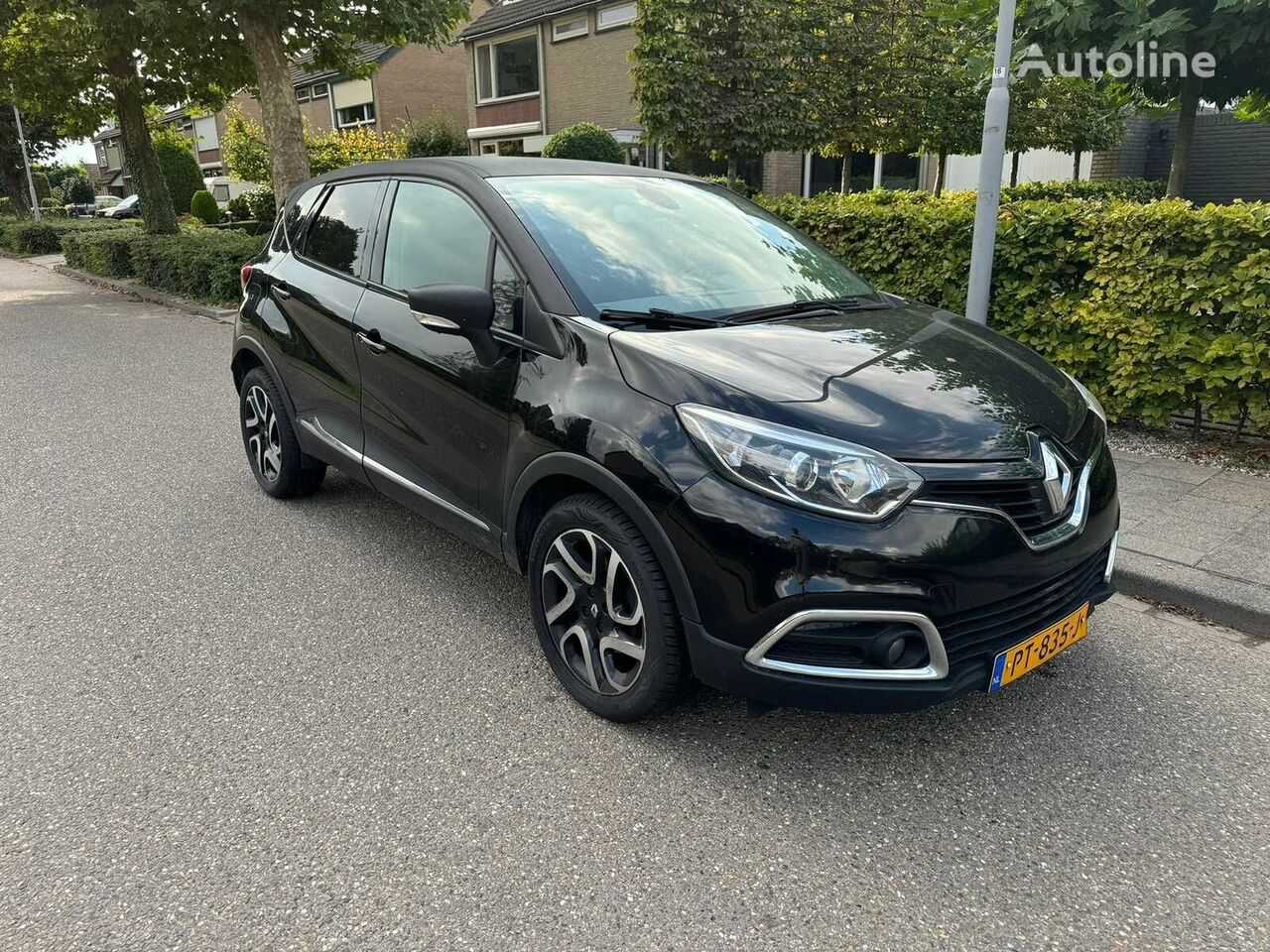 Renault Captur crossover