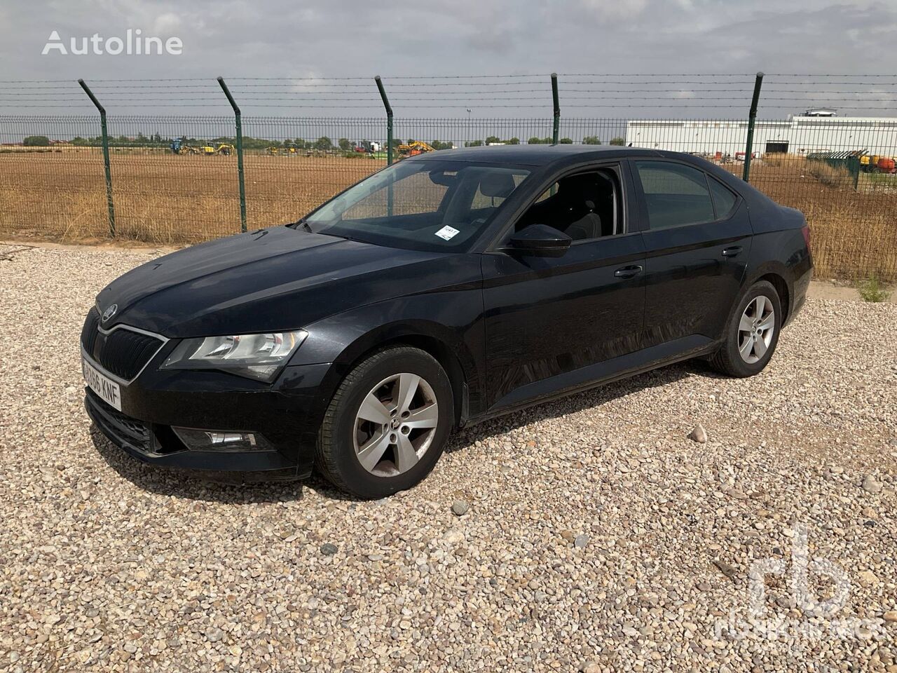 кроссовер SKODA SUPERB 2.0D