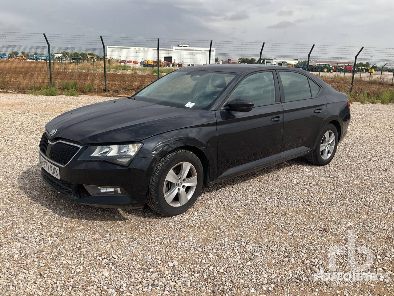 кроссовер SKODA SUPERB 2.0D