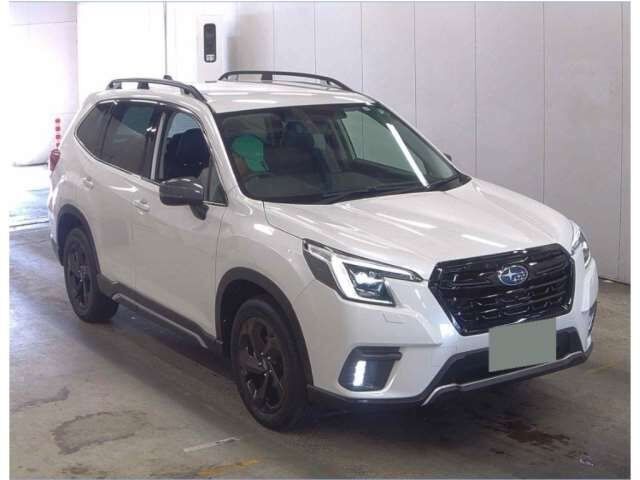 кроссовер Subaru FORESTER