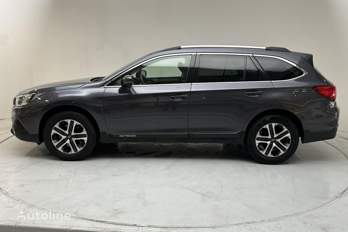 سيارة كروس أوفر Subaru Outback