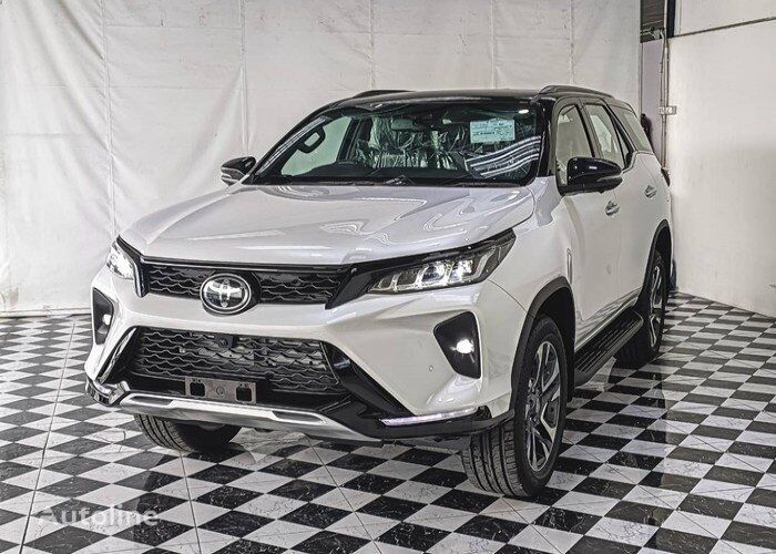 سيارة كروس أوفر Toyota FORTUNER