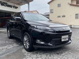 Toyota HARRIER crossover