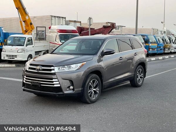 crossover Toyota HIGHLANDER