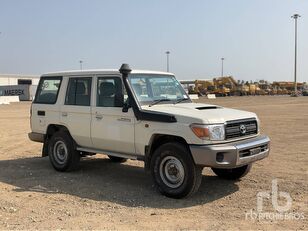 кроссовер Toyota LAND CRUISER 76 4 WD / HD / STA, Manual, diesel