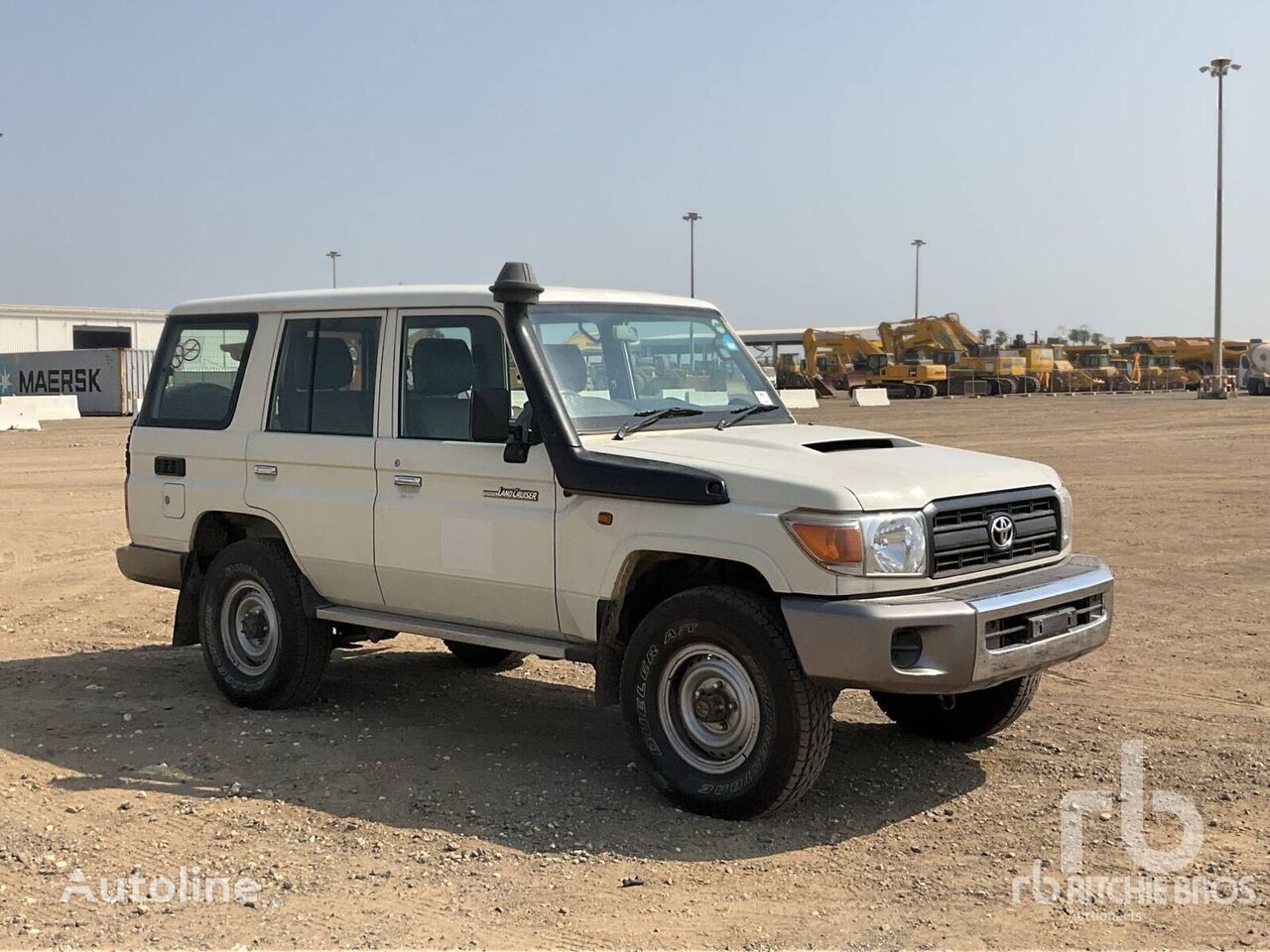 krosoveris Toyota LAND CRUISER LX 76R 4x4