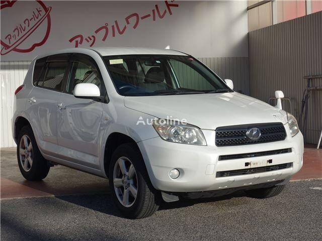 кроссовер Toyota RAV4