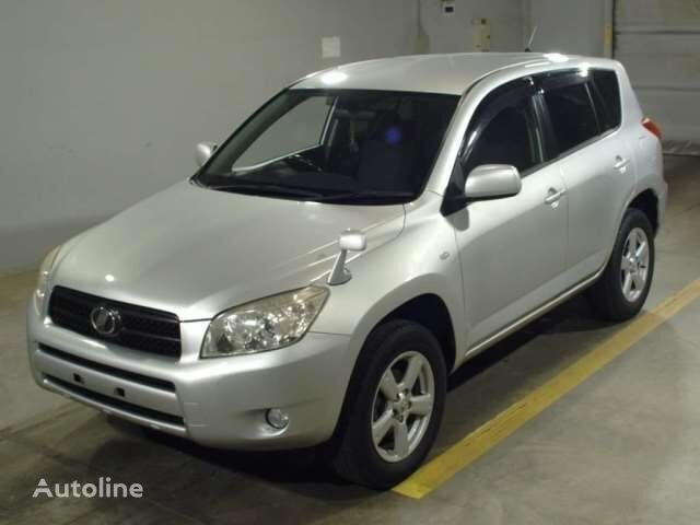 кроссовер Toyota RAV4