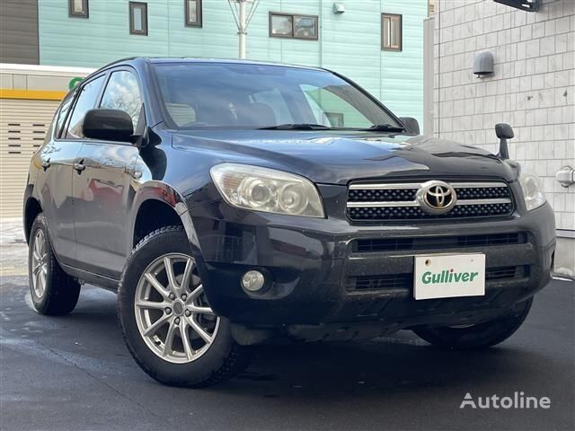 crossover Toyota RAV4