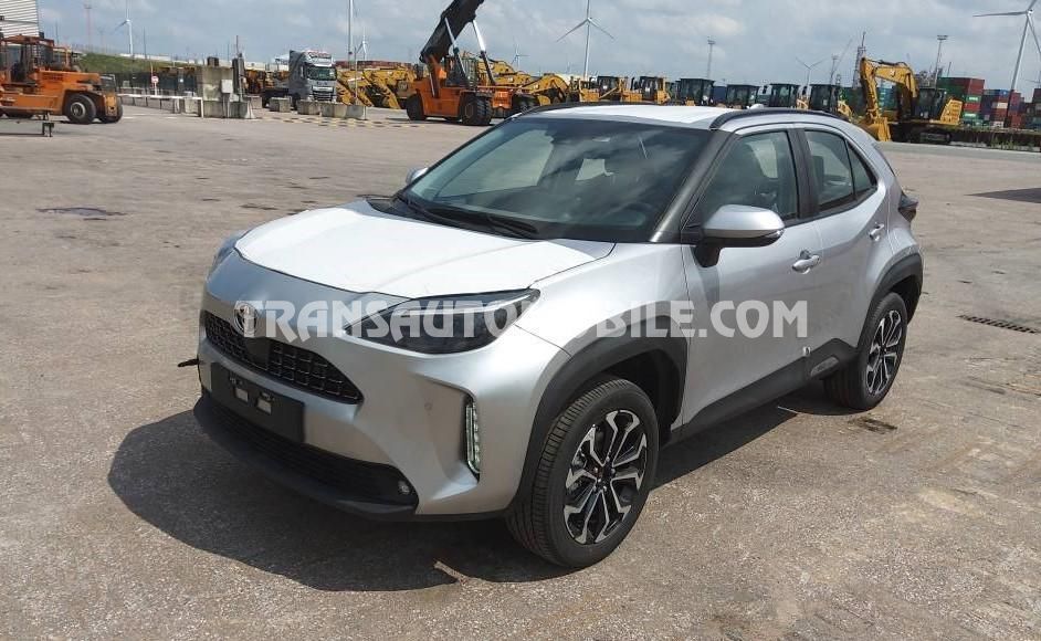 crossover Toyota YARIS CROSS nuova