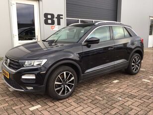 Volkswagen T-Roc crossover