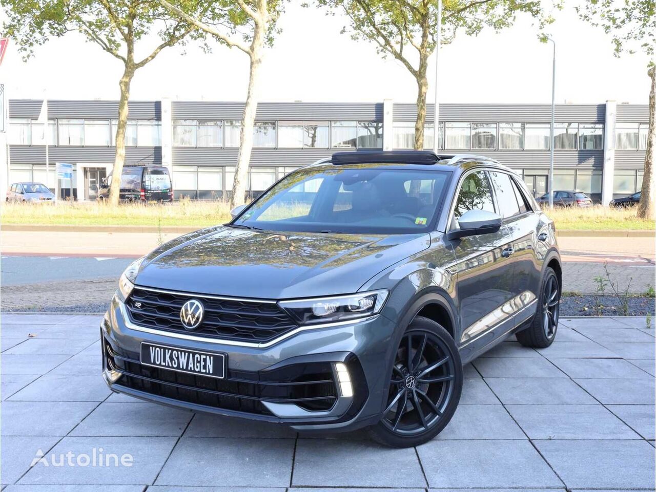 Volkswagen T-Roc R crossover