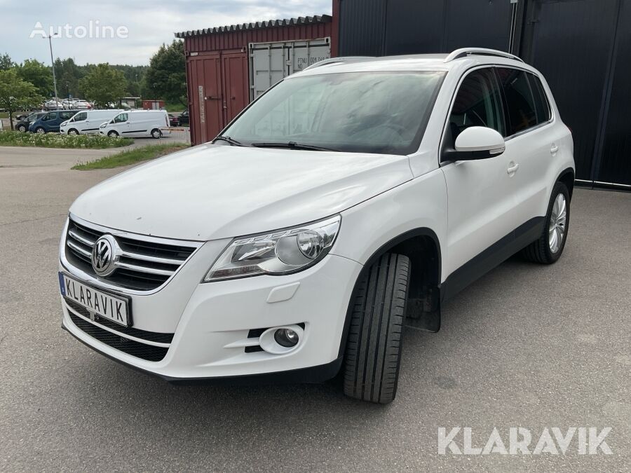 кросоувър Volkswagen Tiguan