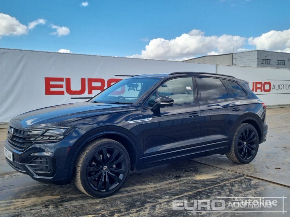 سيارة كروس أوفر Volkswagen Touareg V6